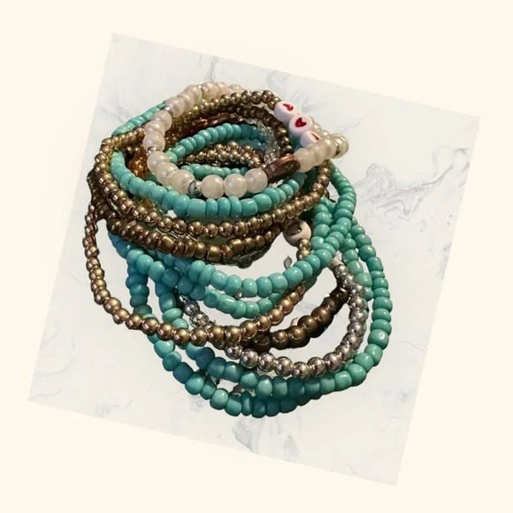 5/$20 Bundle of 12 Stretch Bracelets - Picture 1 of 2